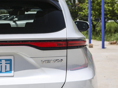 2024款 2.0L CVT两驱豪华PLUS版