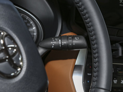 2024款 2.0L CVT两驱豪华PLUS版