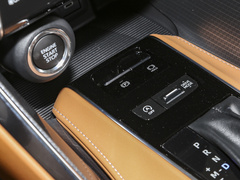 2024款 2.0L CVT两驱豪华PLUS版