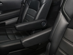 2024款 380VC-TURBO 两驱智享版 6座