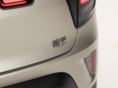 2025款 BRABUS 超能版