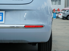 2024款 410km 灵犀尊享款