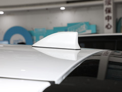 2024款 2.0L CVT两驱豪华版