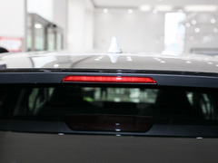 2024款 2.0L CVT两驱豪华版
