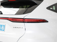 2024款 2.0L CVT两驱豪华版