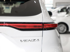 2024款 2.0L CVT两驱豪华版