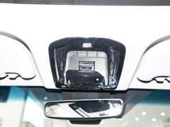 2024款 2.0L CVT两驱豪华版