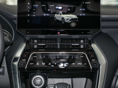 2024款 2.0L CVT两驱豪华版