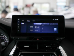 2024款 2.0L CVT两驱豪华版