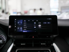 2024款 2.0L CVT两驱豪华版