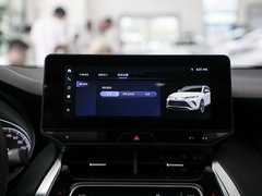 2024款 2.0L CVT两驱豪华版