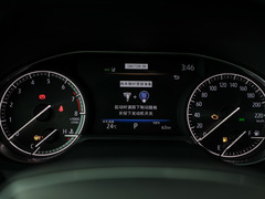 2024款 2.0L CVT两驱豪华版