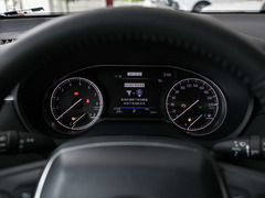 2024款 2.0L CVT两驱豪华版