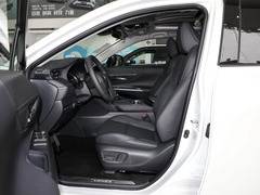 2024款 2.0L CVT两驱豪华版