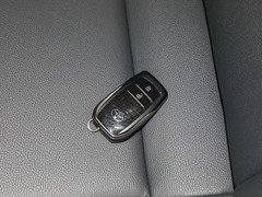 2024款 2.0L CVT两驱豪华版