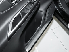 2024款 2.0L CVT两驱尊贵版
