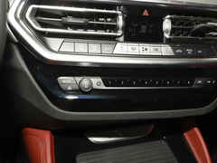 2024款 xDrive 30i M运动套装 