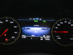 2024款 小客 長(zhǎng)軸中頂9座 寧德時(shí)代77.28kwh