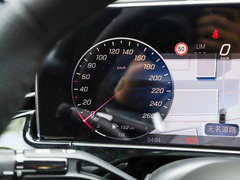 2024款 改款 E 300 L 时尚型