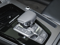 2025款 40 TFSI 豪华动感型