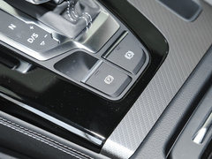 2025款 40 TFSI 豪华动感型