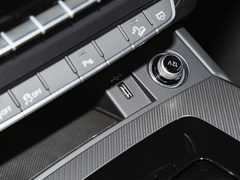2025款 40 TFSI 豪华动感型