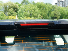 2023款 改款 2.0T 双离合两驱领先版 5座