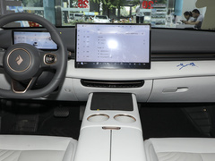 2025款 纯电 600km豪华版
