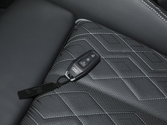 2025款 2.0T 智领quattro型