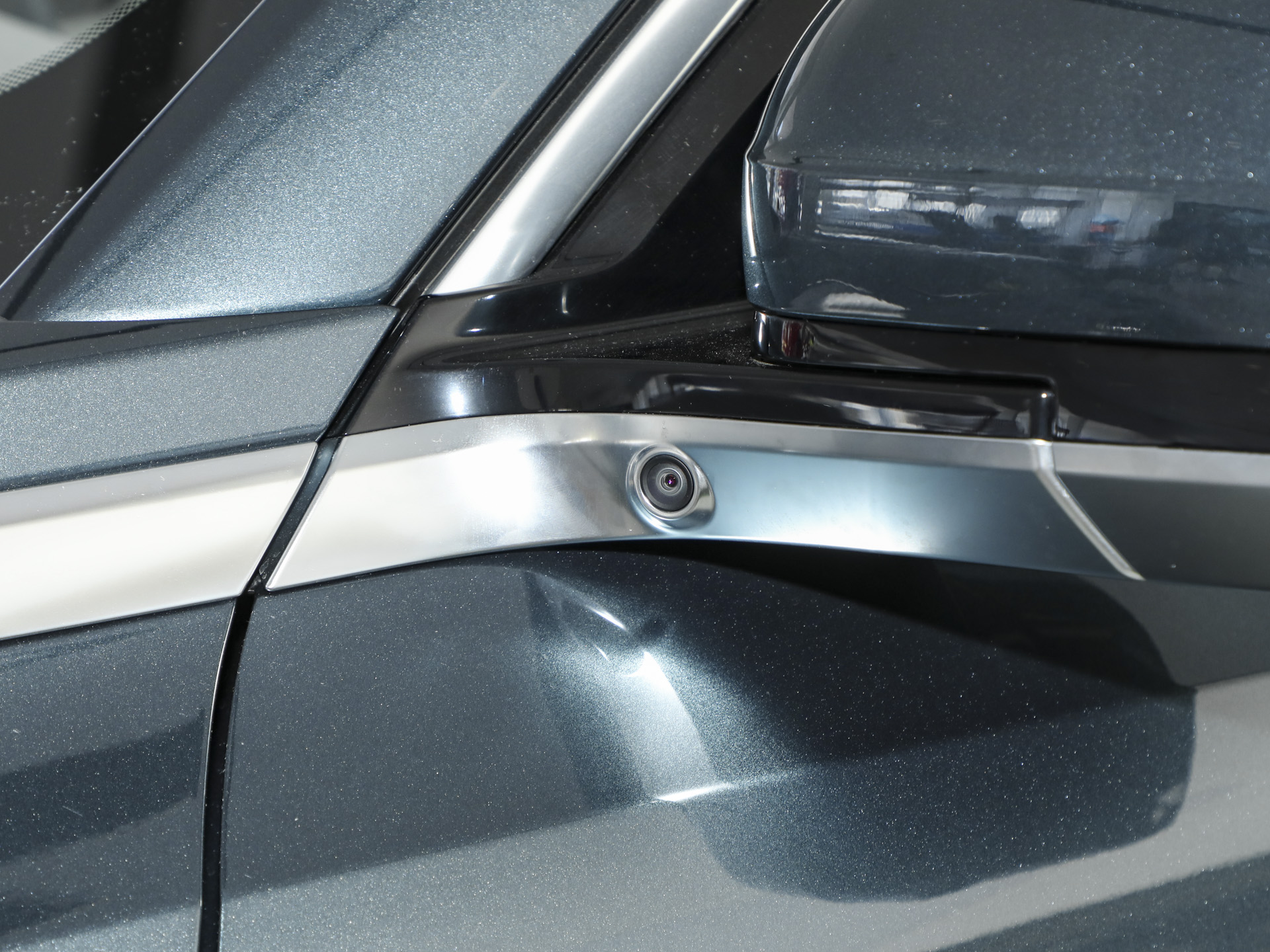 2025款 230km 两驱探索版