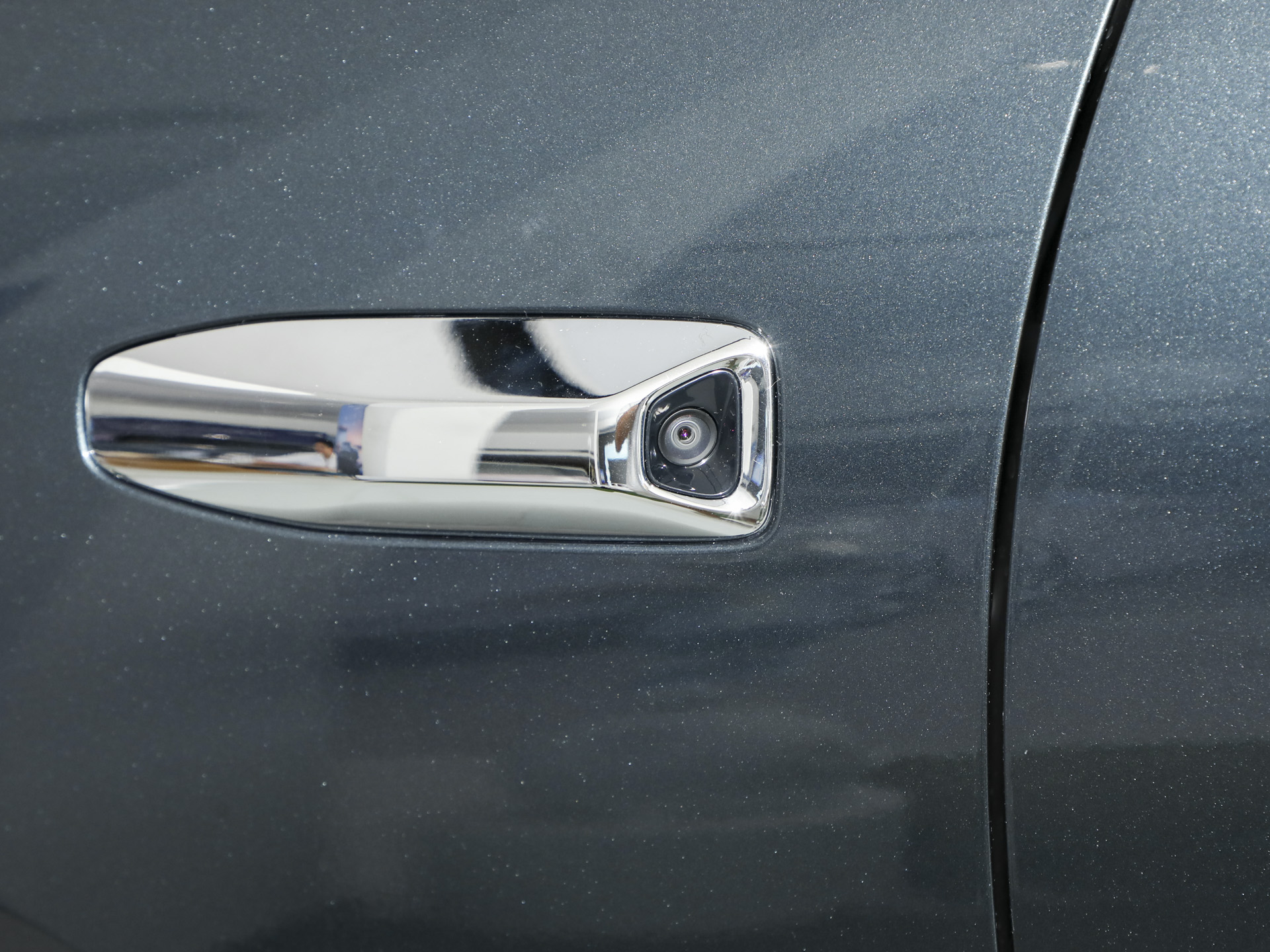 2025款 230km 两驱探索版