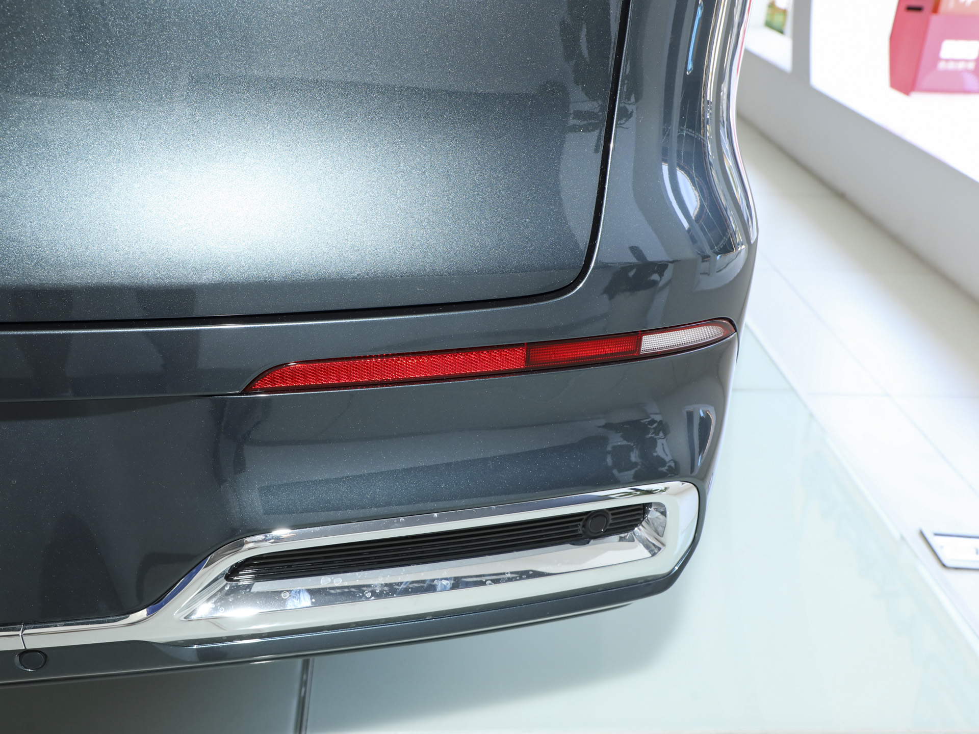 2025款 230km 两驱探索版