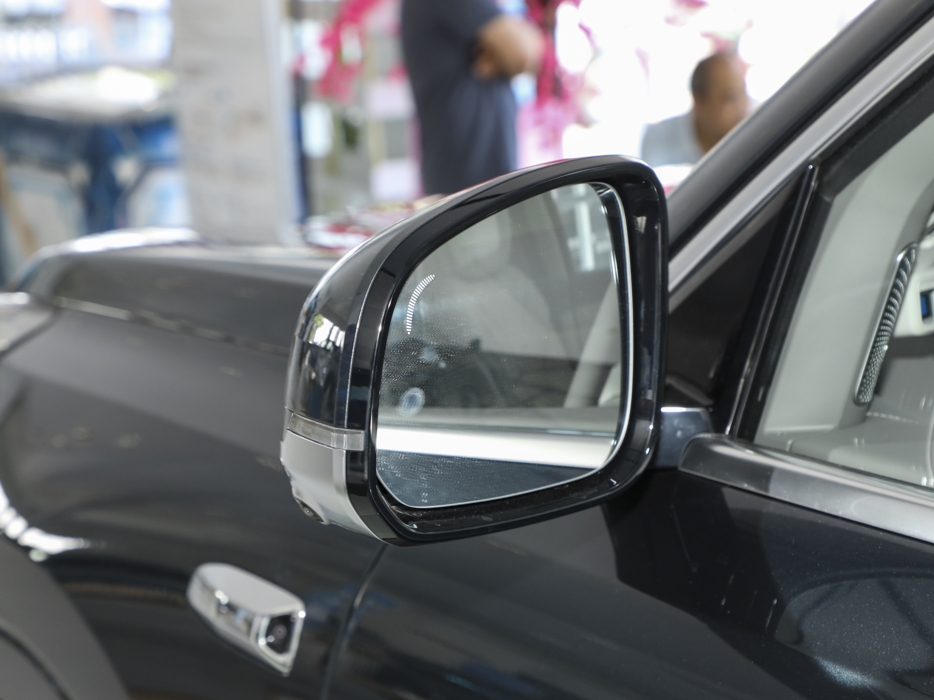 2025款 230km 两驱探索版