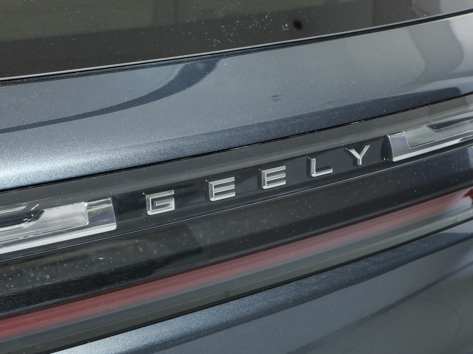 2025款 230km 两驱探索版