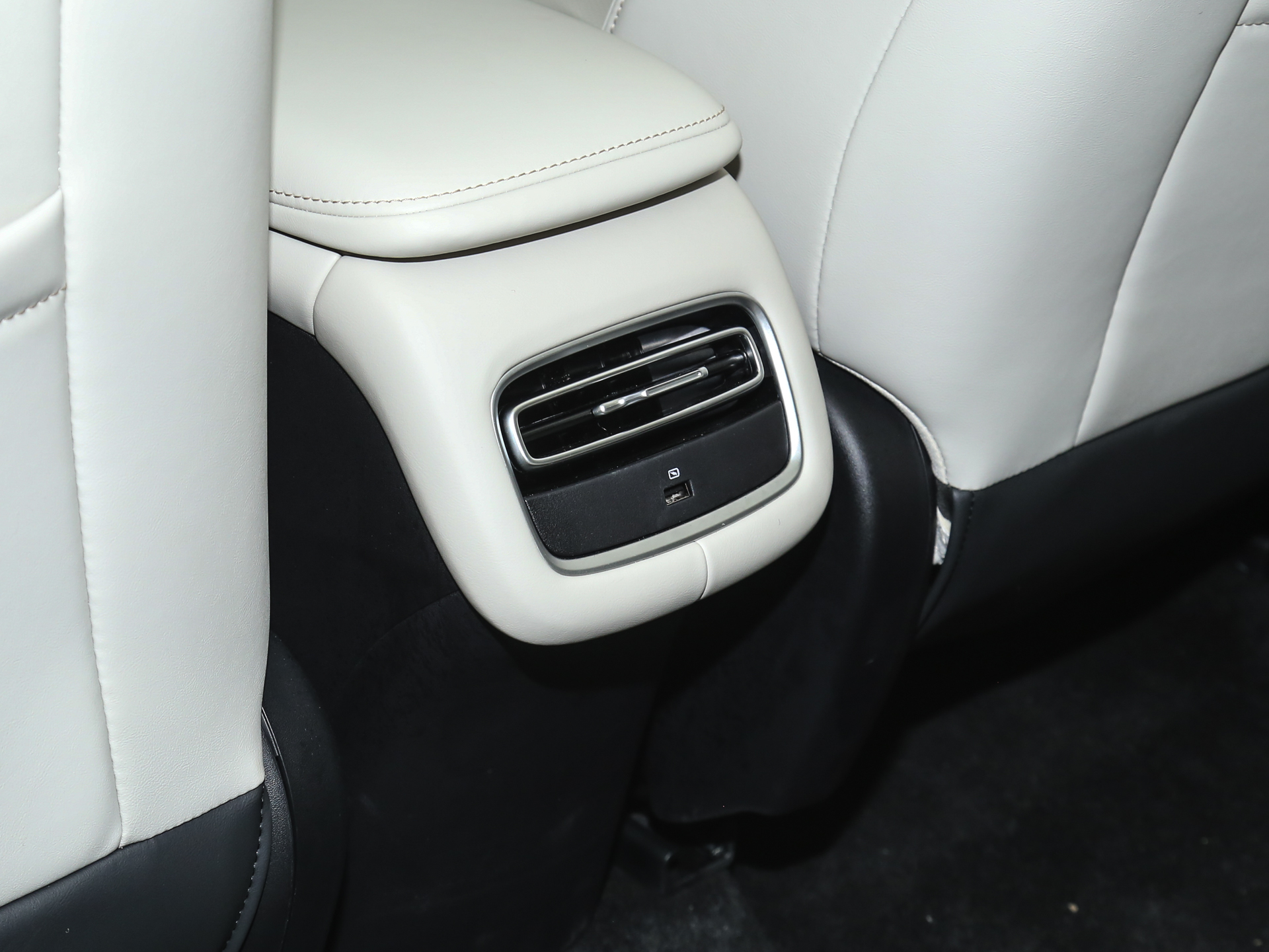 2026款 纯电 低配版