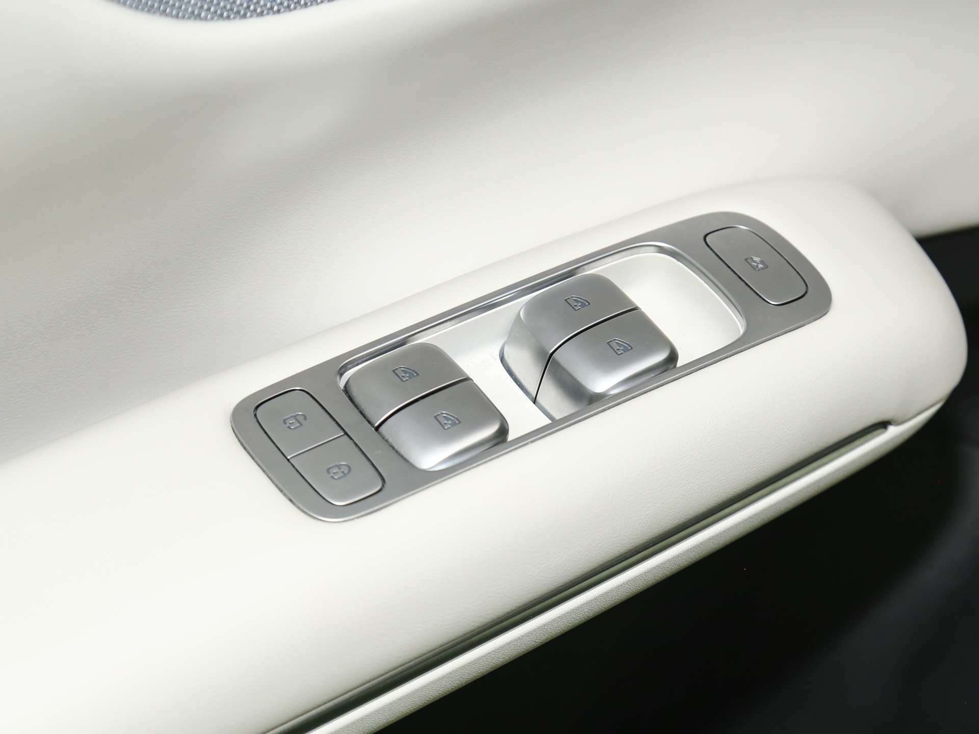 2026款 纯电 低配版