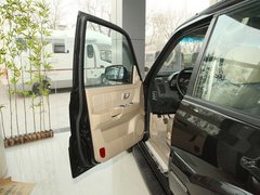 2010款 2.4 手动 豪华型 四驱