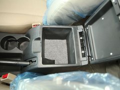 2010款 2.4 手动 豪华型 四驱