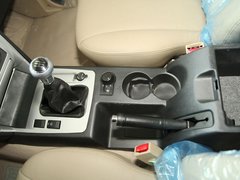 2010款 2.4 手动 豪华型 四驱