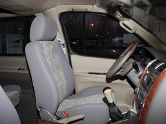 2008款 2.4 财富快车 豪华版