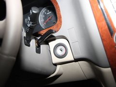 2008款 2.4 财富快车 豪华版