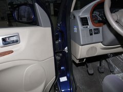 2008款 2.4 财富快车 豪华版