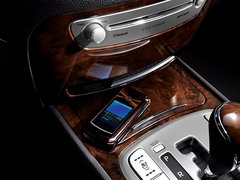 2008款 3.3L 自动 顶级型