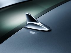 2008款 3.3L 自动 顶级型