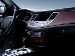 2008款 3.3L 自动 顶级型
