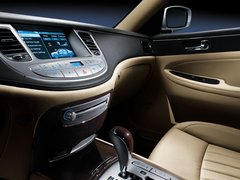 2008款 3.3L 自动 顶级型