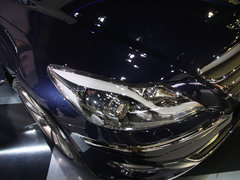 2008款 3.3L 自动 顶级型