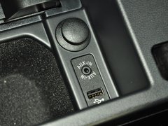 2009款 4.0L DCT 双门轿跑车