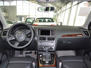 一汽奥迪  2.0TSI 中控台整体