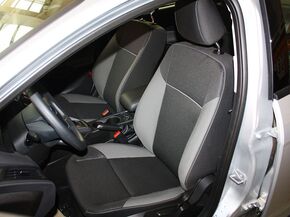 长安福特  两厢 1.6L 自动 驾驶席座椅前45度视图